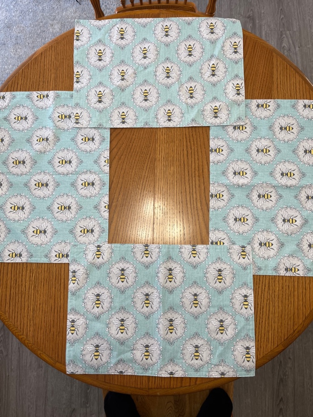 Set of 4 Rachel Ashwell Prairie Bee Placemats Aqua Shabby Chic Farmhouse